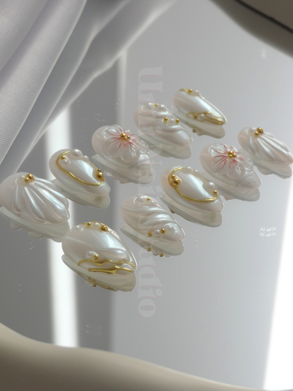 Blanc Luxe 3D Press-On Nails