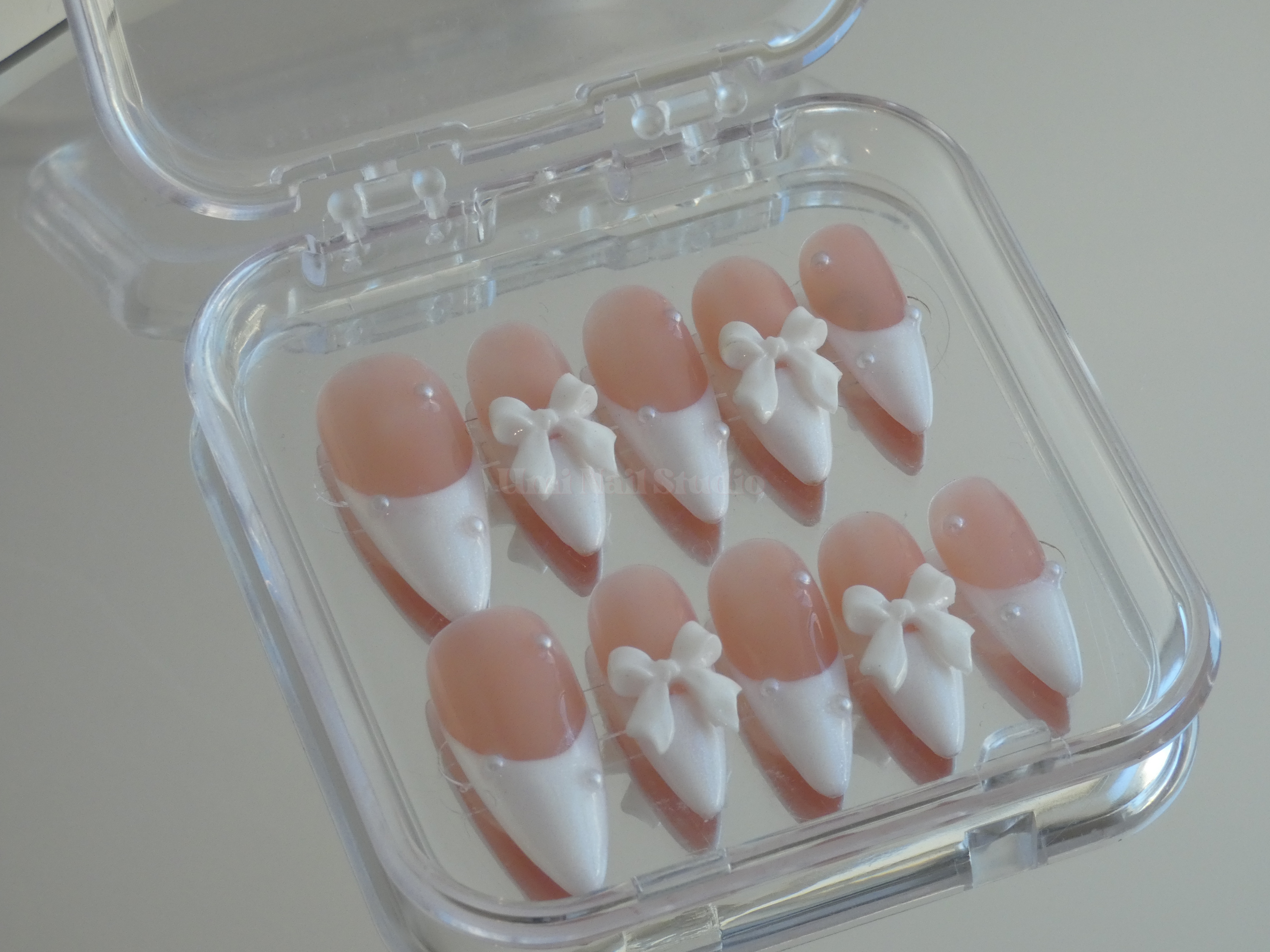 White Bow French Press-Ons