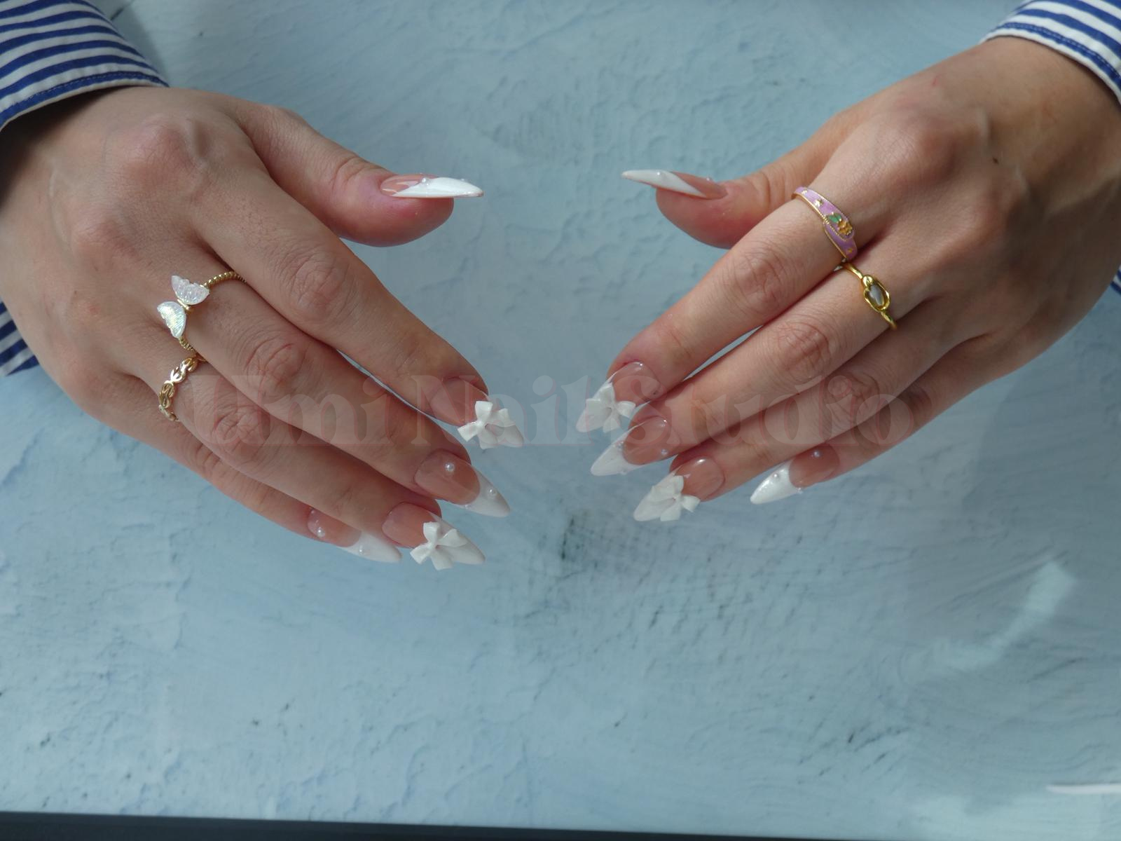 White Bow French Press-Ons